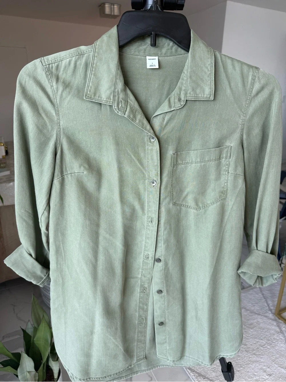 Old Navy Sage Green Button Down Shirt Size Small Y2K